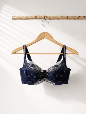 Kris Navy Blue Lace Bralette | 34F | Embroidered | Lace